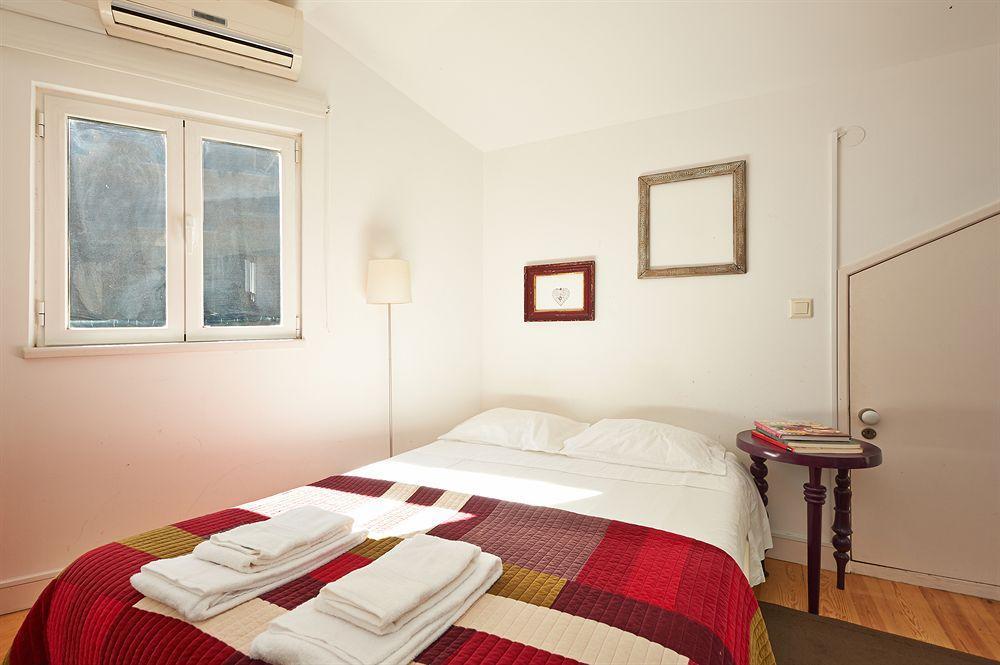 เฮลโล ลิสบอน ซานโตส อะซูเลโชส อพาร์ตเมนต์ Apartment ภายนอก รูปภาพ