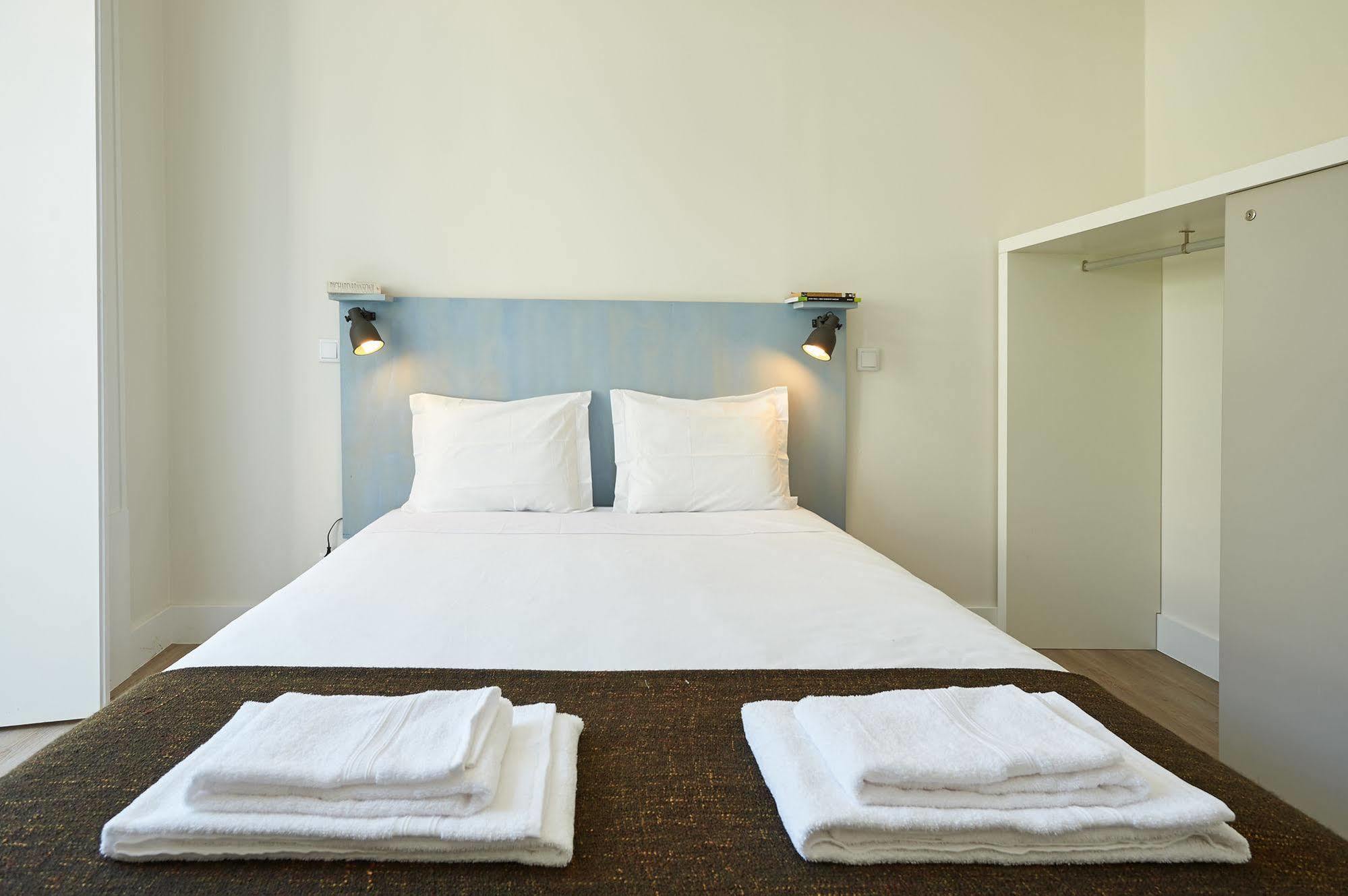 เฮลโล ลิสบอน ซานโตส อะซูเลโชส อพาร์ตเมนต์ Apartment ภายนอก รูปภาพ