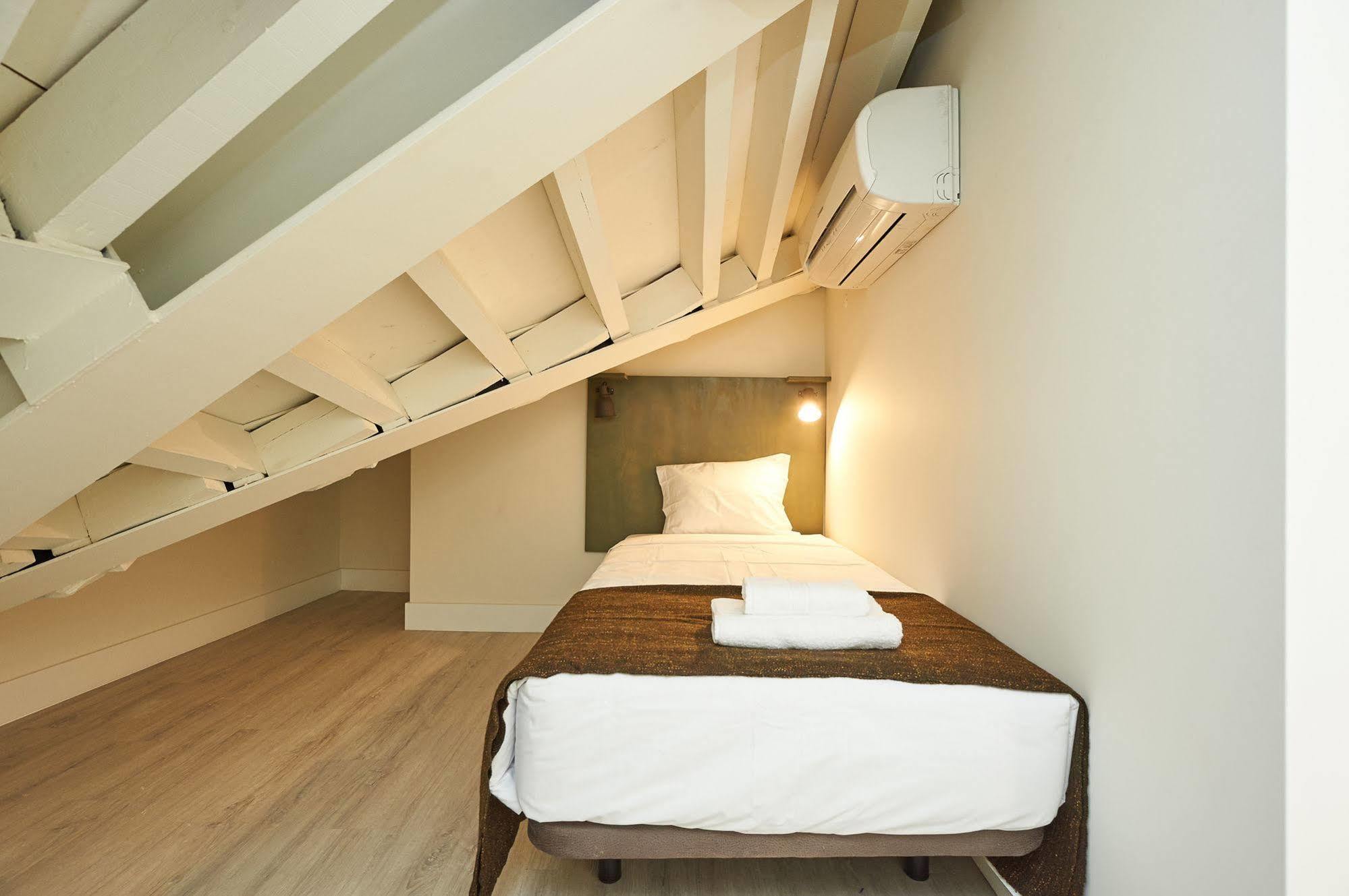 เฮลโล ลิสบอน ซานโตส อะซูเลโชส อพาร์ตเมนต์ Apartment ภายนอก รูปภาพ