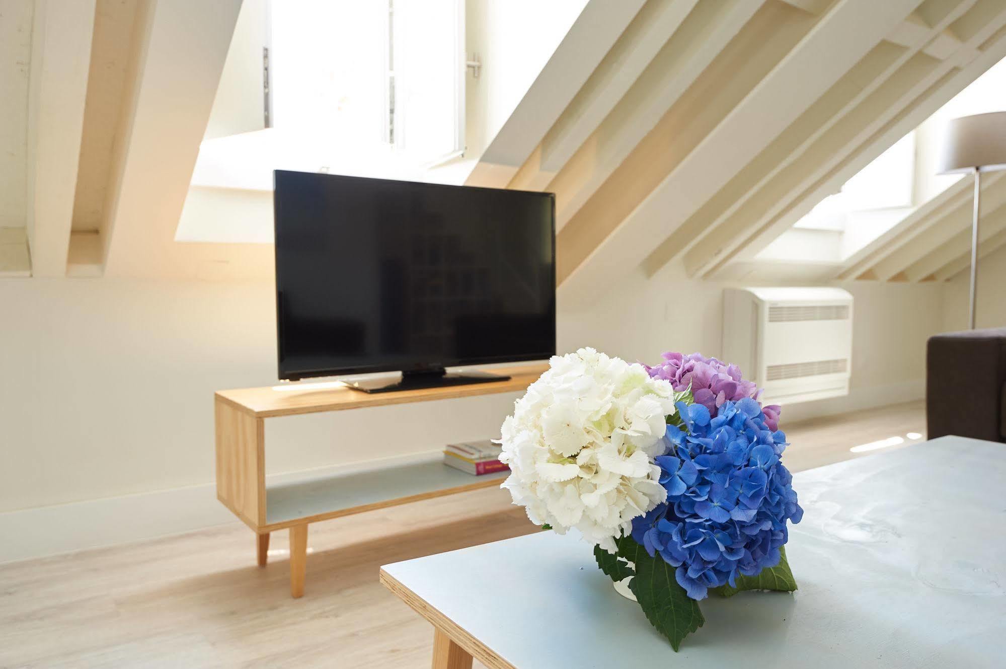 เฮลโล ลิสบอน ซานโตส อะซูเลโชส อพาร์ตเมนต์ Apartment ภายนอก รูปภาพ