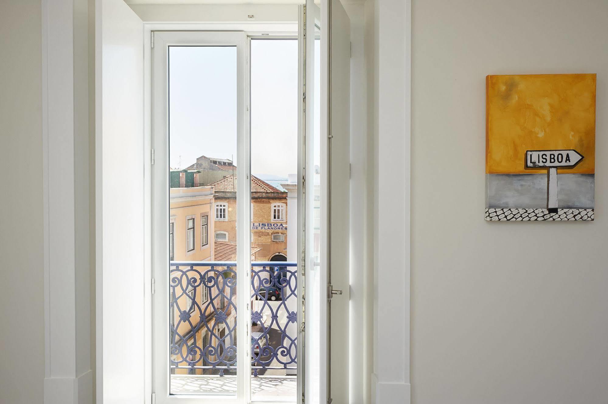 เฮลโล ลิสบอน ซานโตส อะซูเลโชส อพาร์ตเมนต์ Apartment ภายนอก รูปภาพ