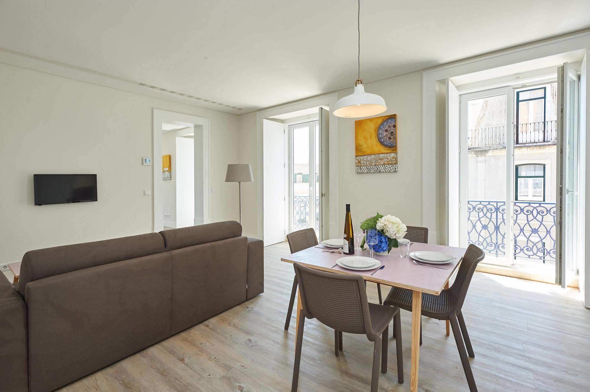 เฮลโล ลิสบอน ซานโตส อะซูเลโชส อพาร์ตเมนต์ Apartment ภายนอก รูปภาพ